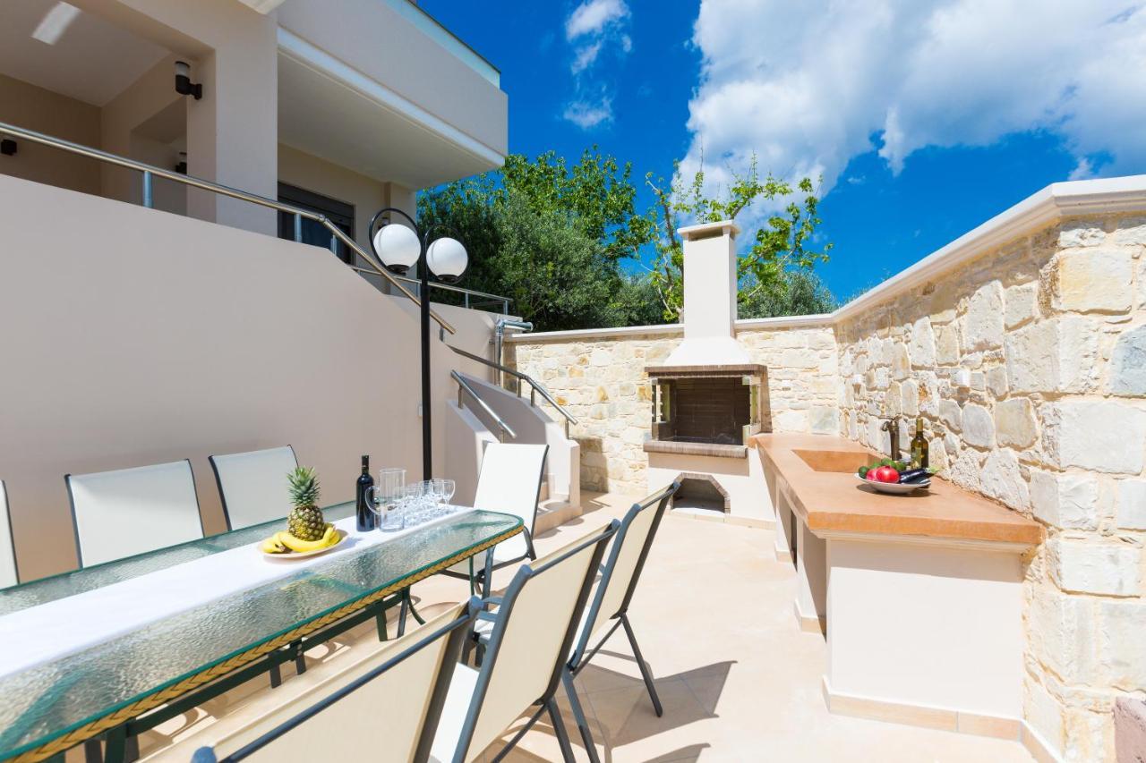 Peris Villa Kato Daratso Exterior photo